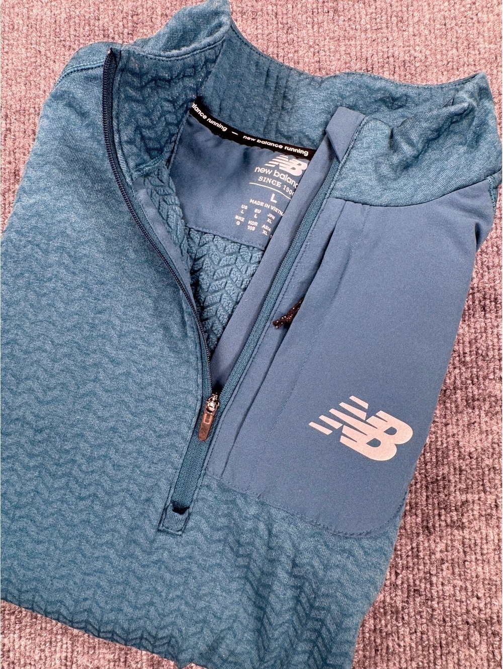 New Balance Running Gorpcore Techwear Men's Half-Zip Sweatshirt, Large Teal